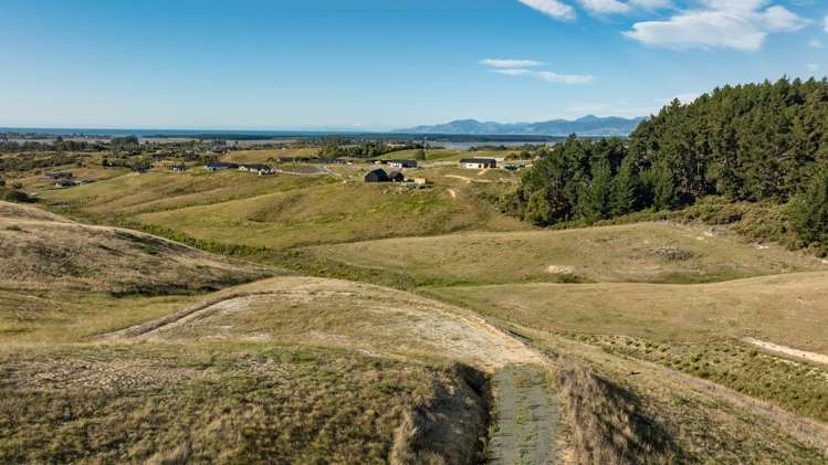 175 La Mer View, Redvale Estate Subdivision (Lot 6) Redwood Valley_11