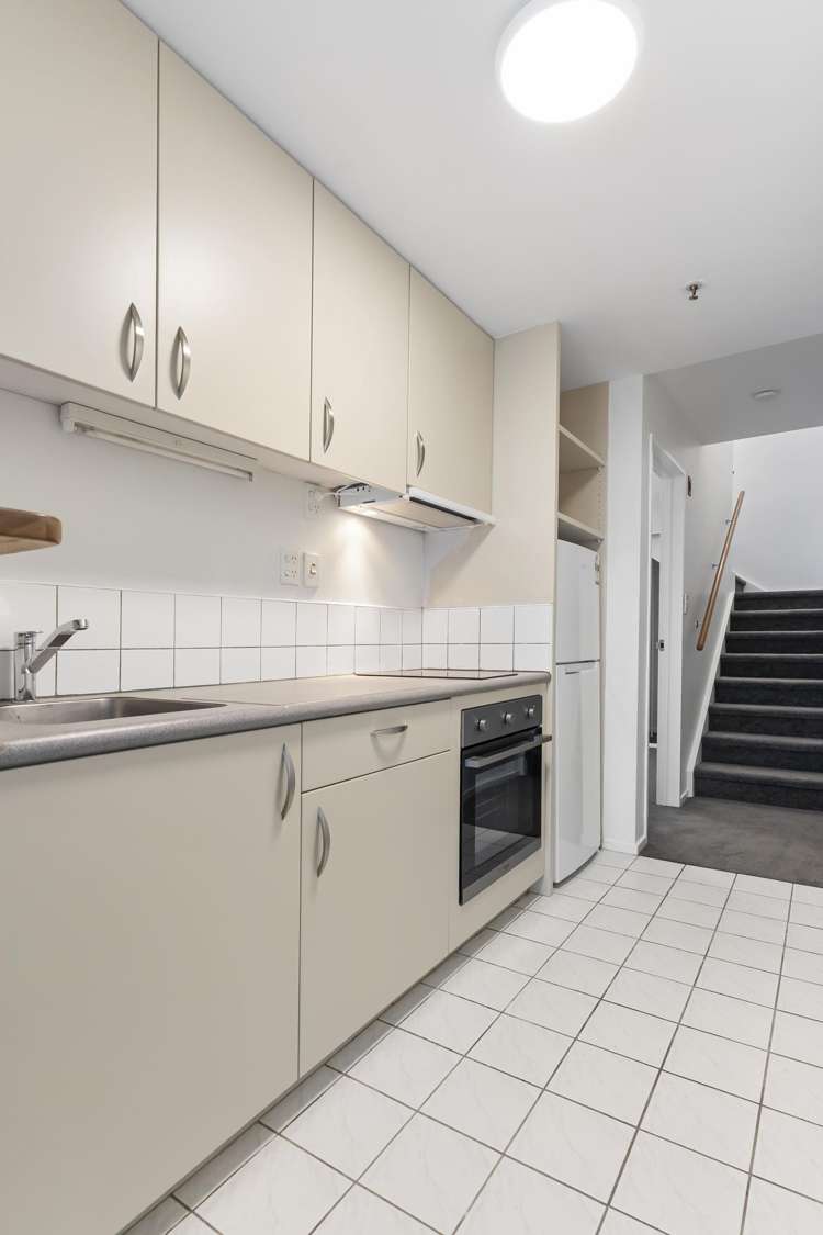 9B/3 Whitaker Place Auckland Central_11