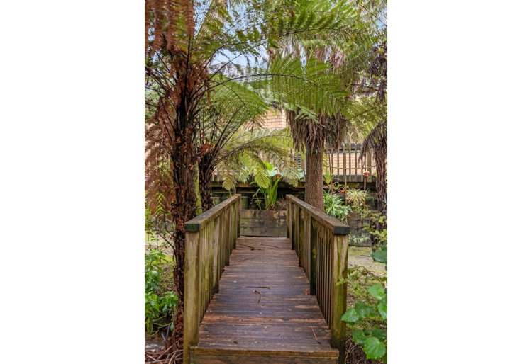 21 Frenz Drive Titirangi_20