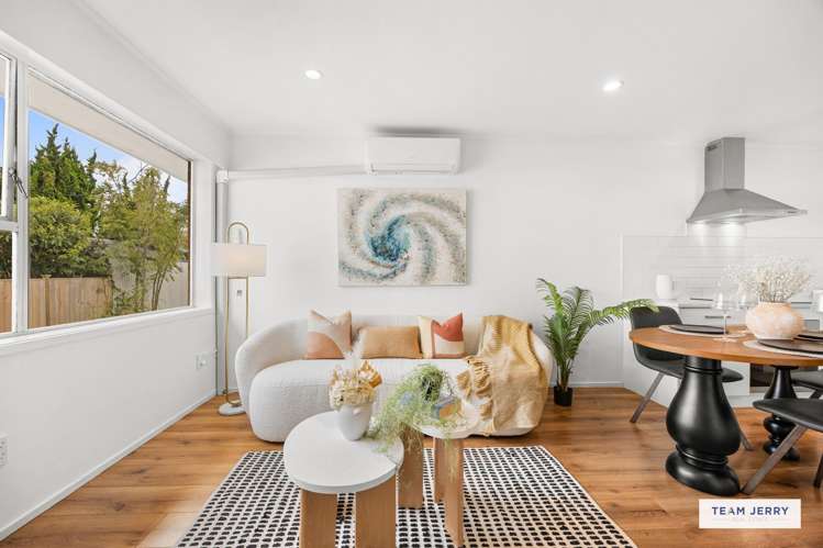 2/14 Campbell Road_4