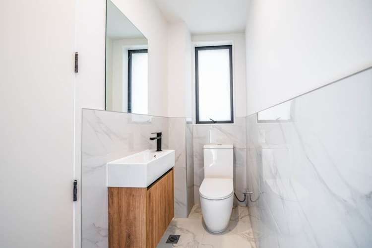 8/85 Cascades Road_5