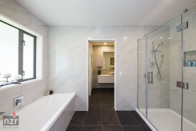 10 Mahi Grove Feilding_16