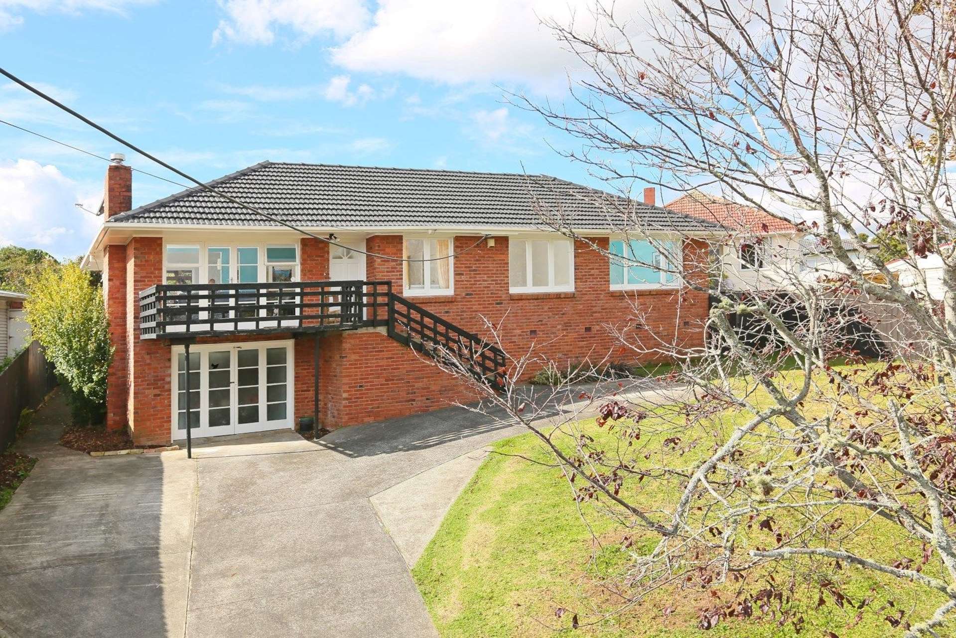 8 Castaing Crescent Te Atatu South_0