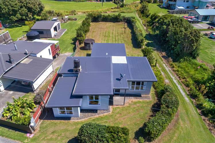 118 Newcastle Street Māhia_11