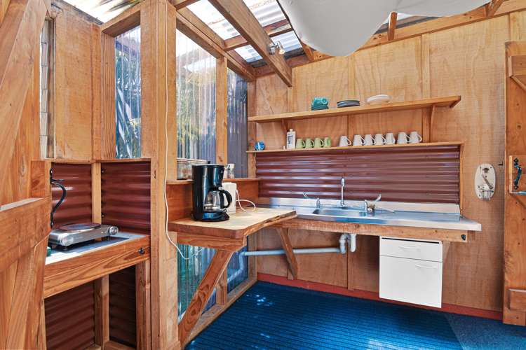 15 Tukurua Road Parapara_26