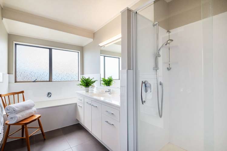 21 Amante Crescent Mairangi Bay_23