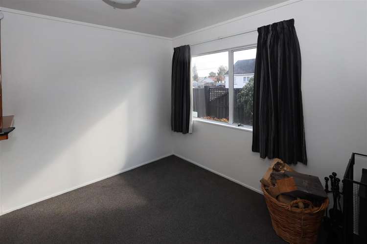 1 Logan Street Fairy Springs_12