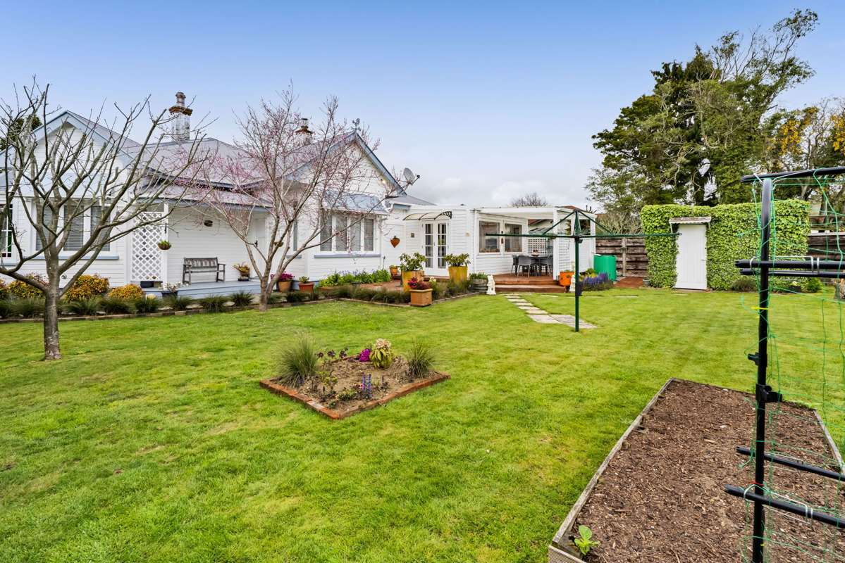 20 Pembroke Road West_0