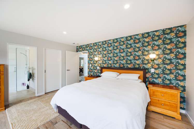 2 Chestnut Close Kelvin Grove_17