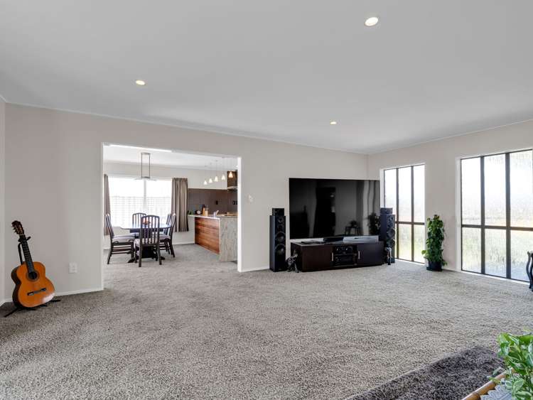 51 Strathmore Street Matua_8