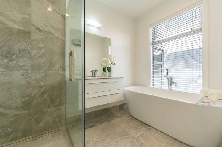 28 Meadowstone Street Gleniti_10