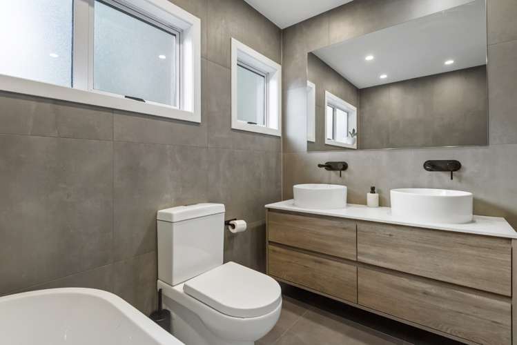 1/24 John Downs Drive Browns Bay_12