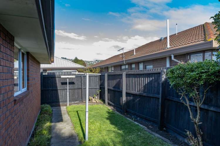 2/5 Tuscany Place Beckenham_16