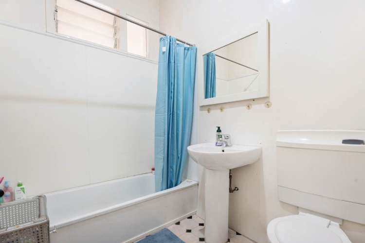 1-3/75 Benson Road Remuera_22