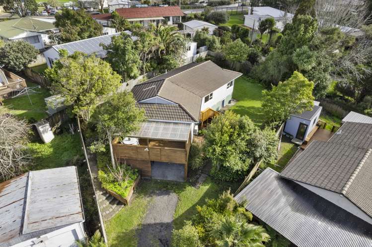 6 Lowell Place Massey_26