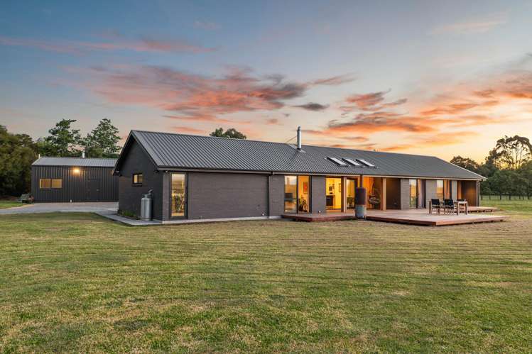 154 River Road Tai Tapu_20