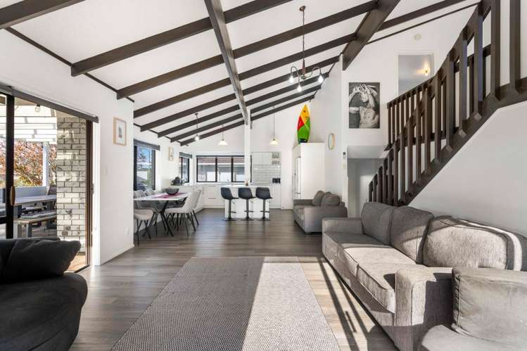 113 Lorraine Place_4