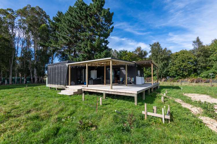 22 James Road Pahiatua_11