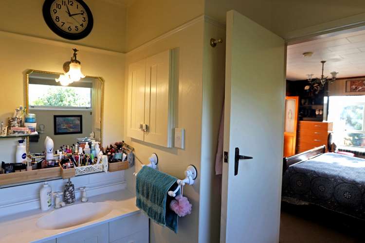 26a Churchill Avenue Richmond_15