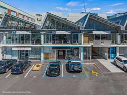 Versatile unit with sought-after address