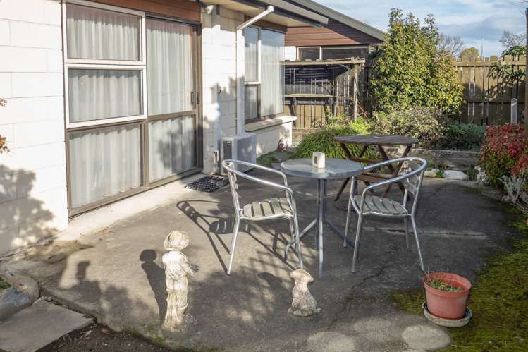 2/350 Burnett Street Ashburton_16