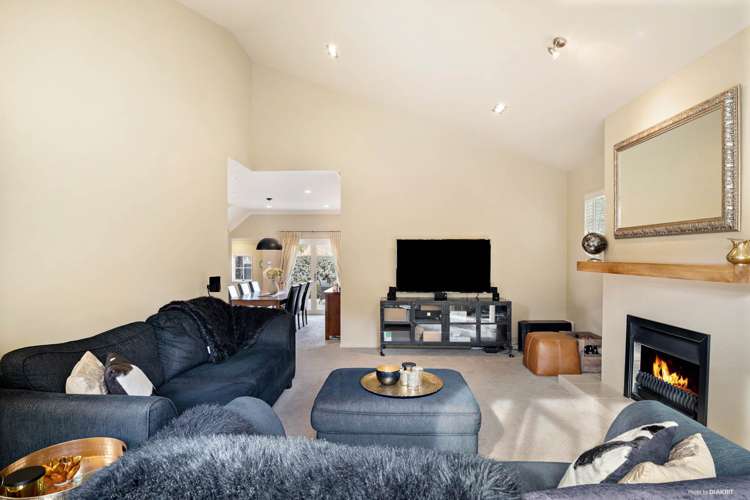 6 Chardonnay Rise Henderson_34