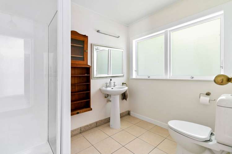 55 Mount St John Avenue Epsom_22