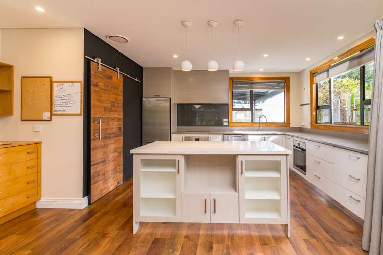 17 Dunedin-Waitati Road Dalmore_1