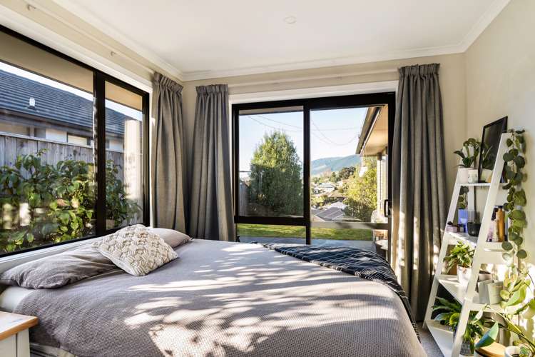 2 Olympus Way Richmond_10