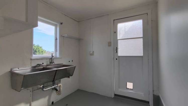 14 Subritzky Avenue Mt Roskill_11