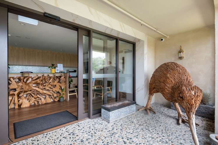 3145 Great North Road New Lynn_17