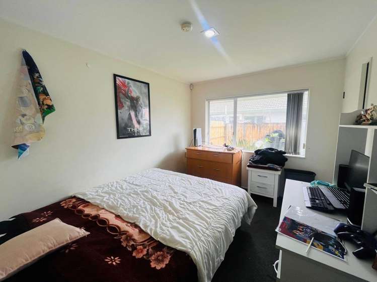 2/1 Amadeus Place Northpark_8