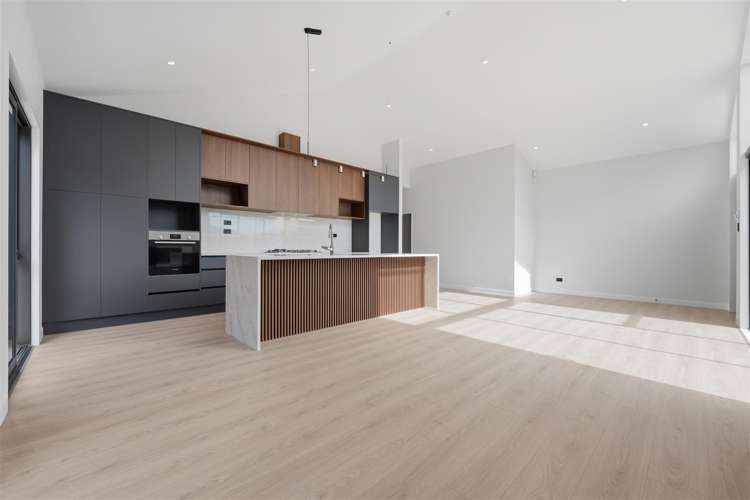 8 Whale Bay Rise Gulf Harbour_9