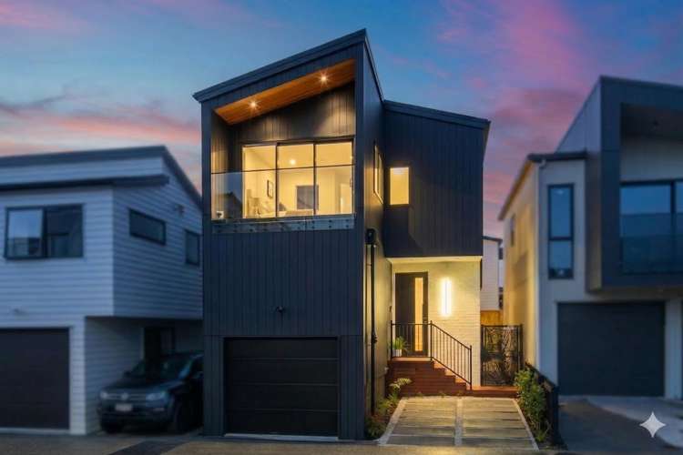 102E Te Oneroa Way_0