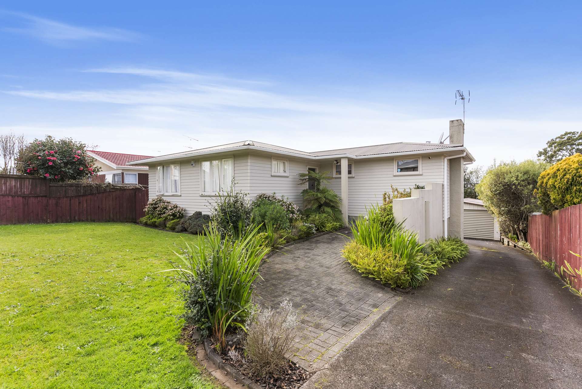 6 Alton Terrace Pakuranga Heights_0