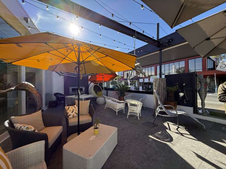 Shop 5/128 Hurstmere Road Takapuna_7