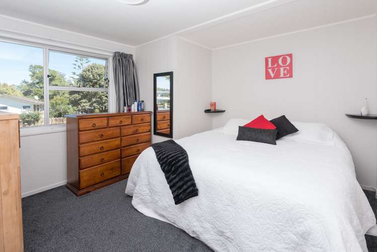 22 Burndale Terrace Manurewa_6