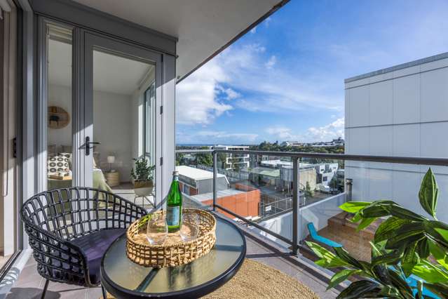 5p/435 New North Road Kingsland_1