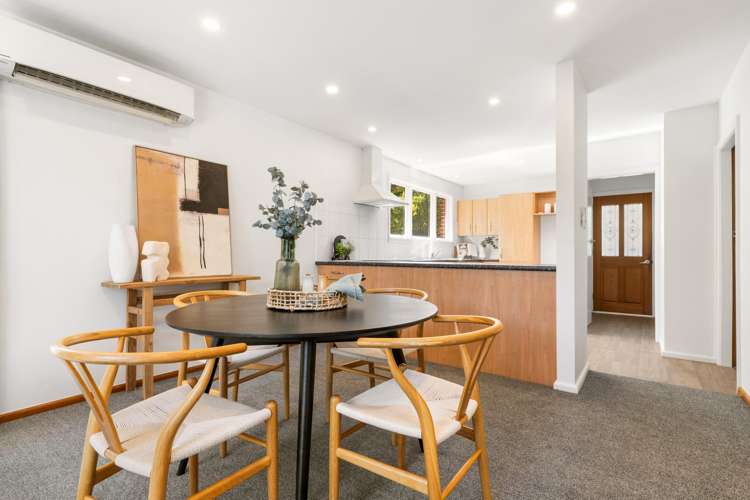 55 Woodbury Street Russley_8