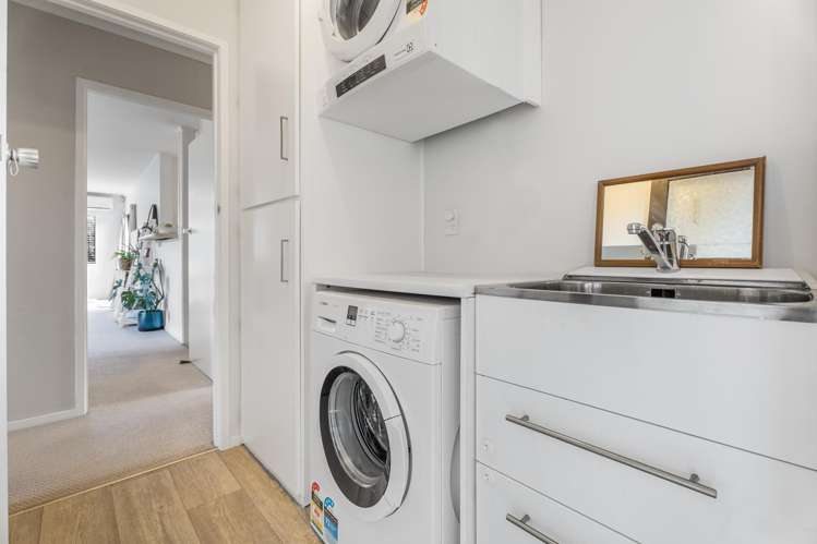 8 Chipping Dale Mangere Bridge_10