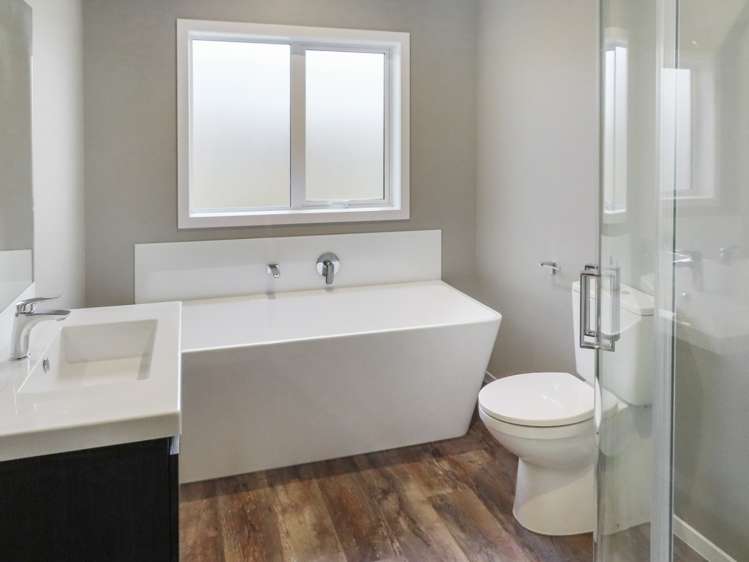 6 Ron Fawcett Way 10629_10