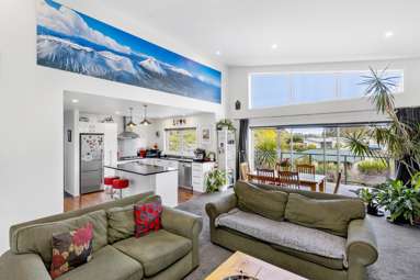 91 Hindmarsh Drive_1