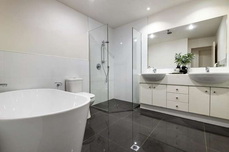 Apt 3I/175 Hurstmere Road Takapuna_10