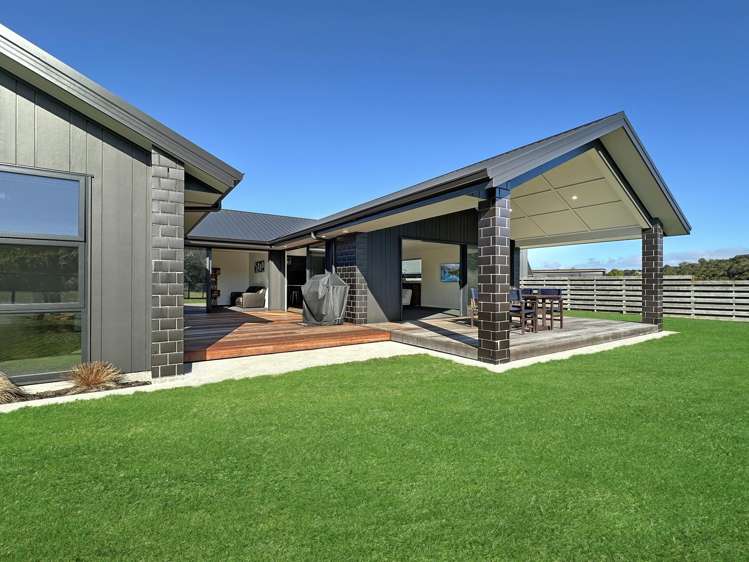 46 Montgomery Crescent_1