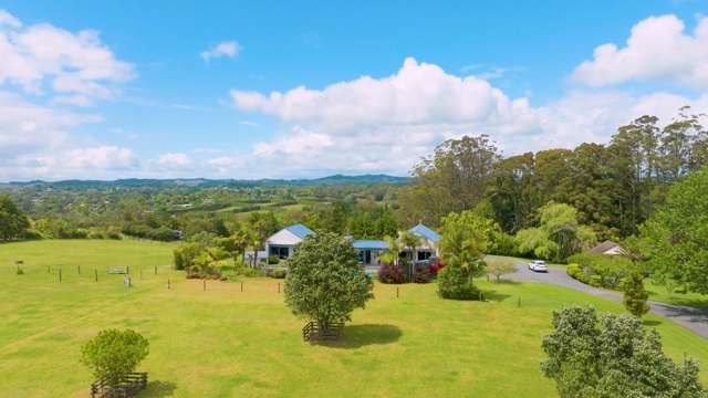 Bay of Islands Lifestyle with Income Options