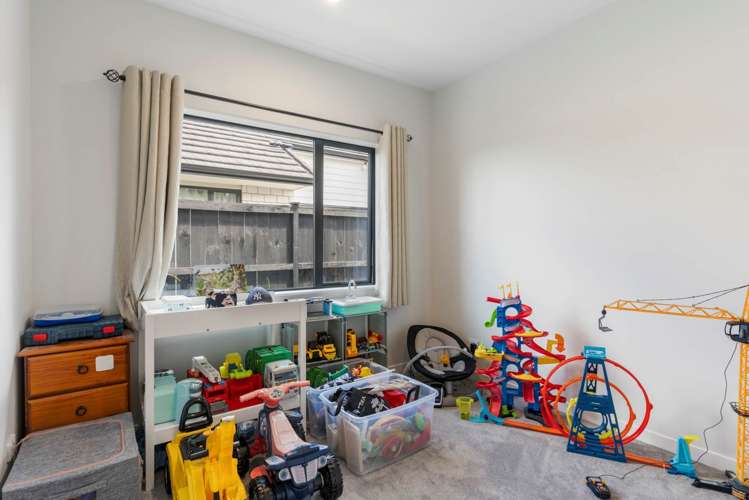 42 Siren Street Wainui_16