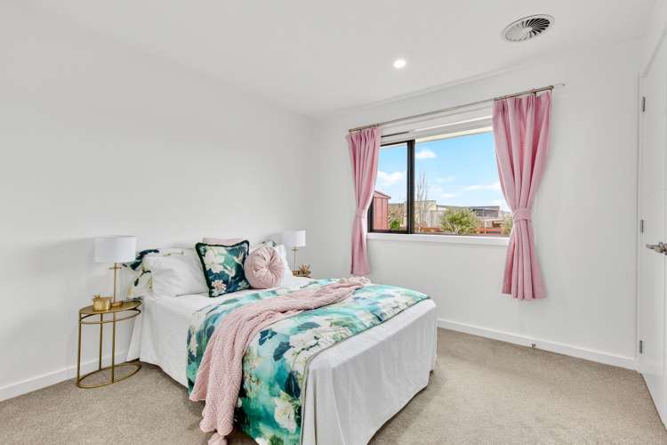 62 Alan Livingston Drive Cambridge_17