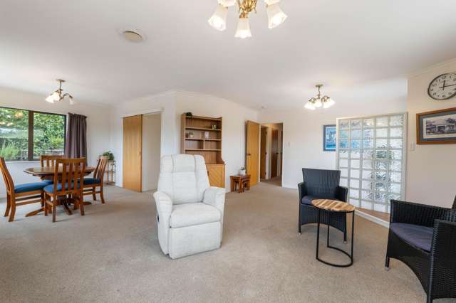 4 Ruskin Place Westown_3