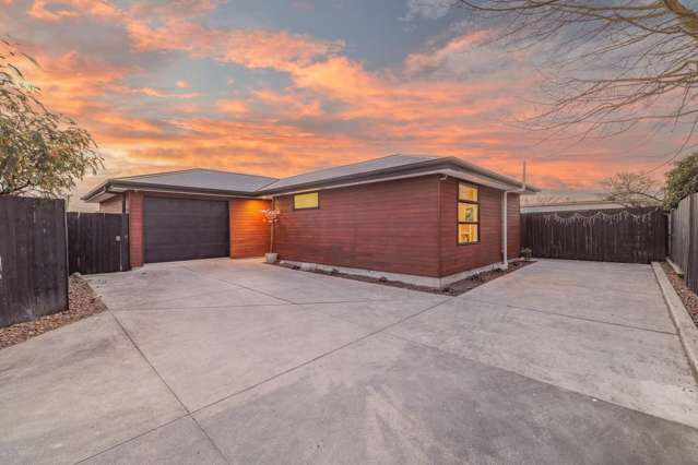 a/401 Pages Road Aranui_1