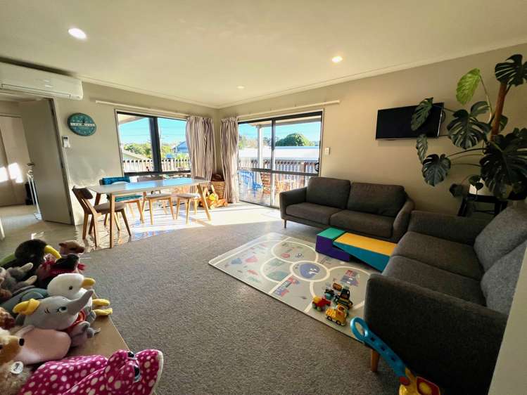 24 James Street Raglan_8